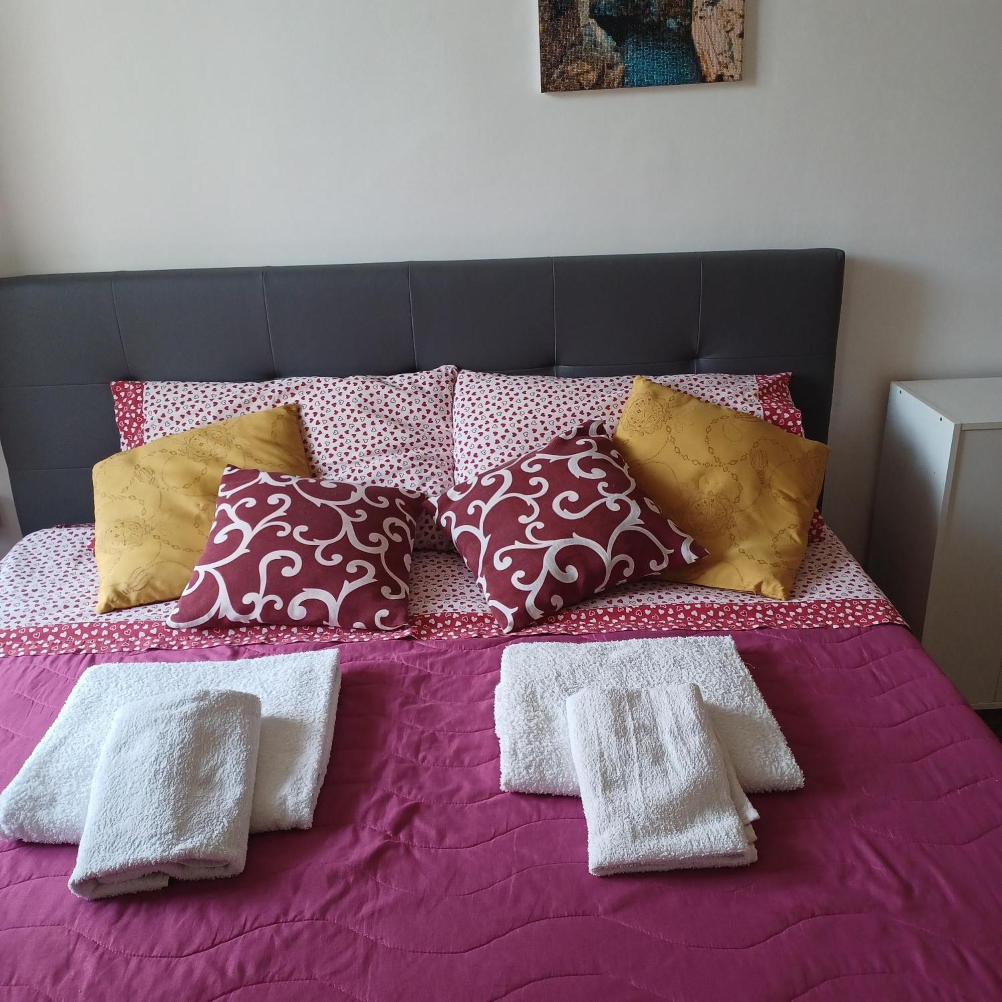 B&B Appartamenti Napoli Bagian luar foto